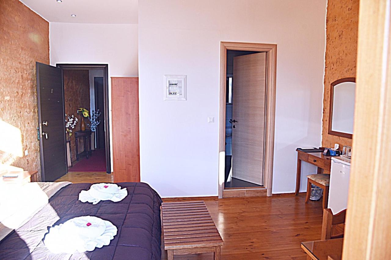 Santrivani Rooms Chrissi Akti Chania Exterior foto
